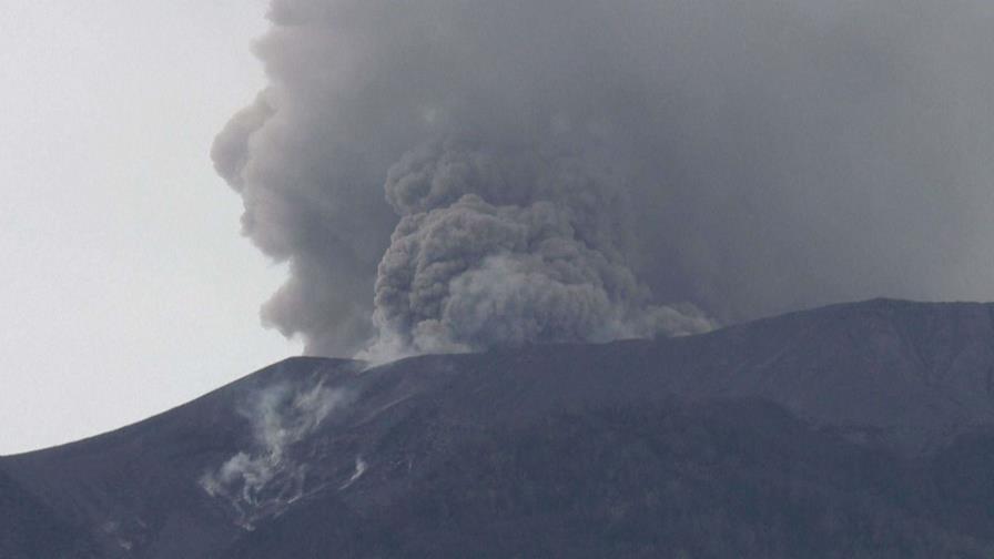Encuentran cadáver de senderista desaparecida en erupción volcánica en Indonesia