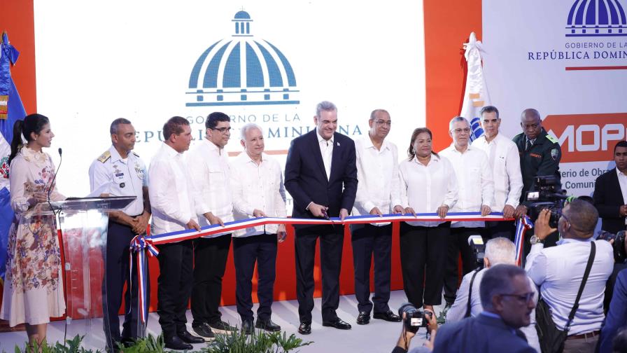 Gobierno inaugura ampliación de la autopista de San Isidro por RD$2,454 millones