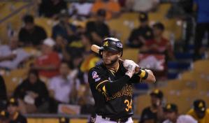 Yadiel Hernández oxigena a las Águilas ante los Gigantes