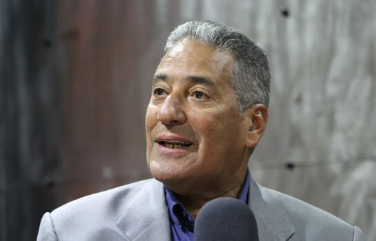 No solo a Nin&iacute; C&aacute;ffaro, se&ntilde;or presidente