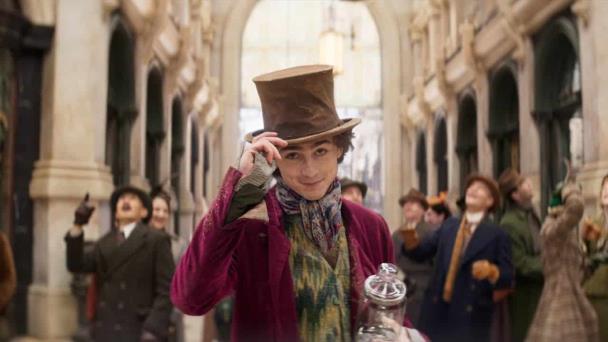 Timothy Chalamet reinventa un Willy Wonka edulcorado y lleno de magia