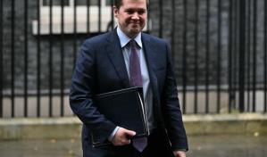 Envío de migrantes a Ruanda: dimite el ministro británico de Inmigración