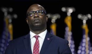 Censuran a legislador demócrata por activar falsa alarma de incendios en el Congreso de EE.UU.