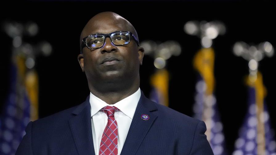 Censuran a legislador demócrata por activar falsa alarma de incendios en el Congreso de EE.UU.