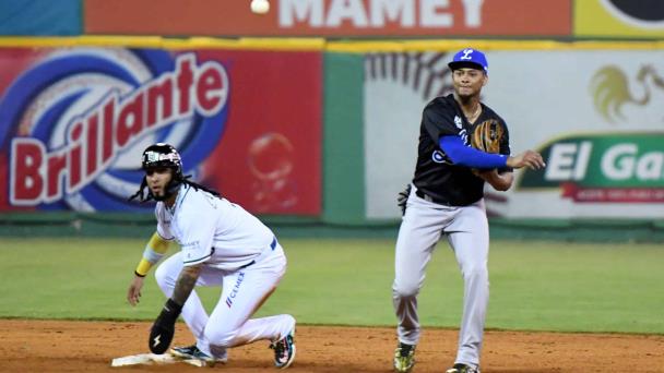 El Licey descifra a Jefry Yan y respira en las orejas a los Gigantes
