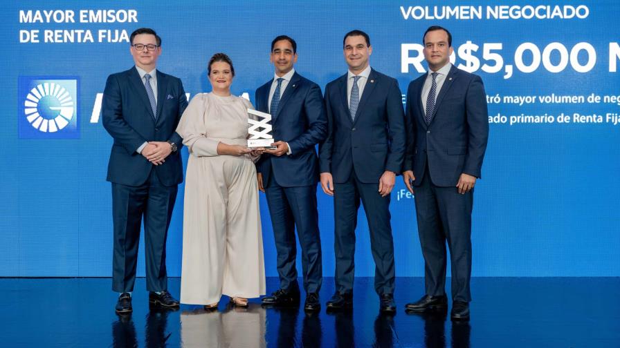 Premios BVRD reconocen al Banco Popular Dominicano como líder en renta fija