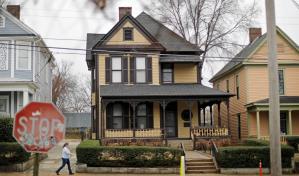 Arrestan a mujer que intentó incendiar casa-museo de Martin Luther King