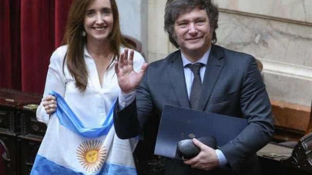 Bolsonaro y Peña, primeros invitados que llegan a Argentina para la asunción de Milei