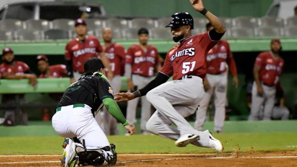 Los Gigantes dan caza a las Estrellas en la primera posición