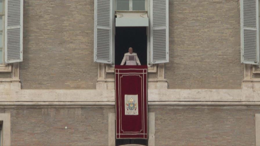 El Papa Francisco vuelve a presidir el Ángelus en persona tras problemas de salud