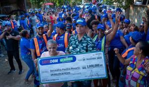 Pintor de casas gana "El millón de los sábados" de Lotedom