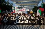 Cientos de personas marchan en la COP28 de Dubái para pedir un alto el fuego en Gaza