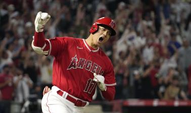 Ohtani firma con los Dodgers de Los Angeles por 10 a&ntilde;os