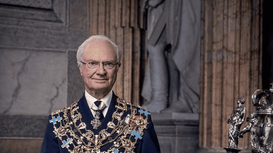 El rey Carlos Gustavo de Suecia entrega hoy los Premios Nobel