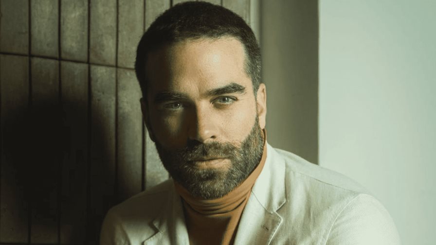 Alejandro Nones: "Trabajo mucho mi personaje para llegar al set y estar, no solo actuar"