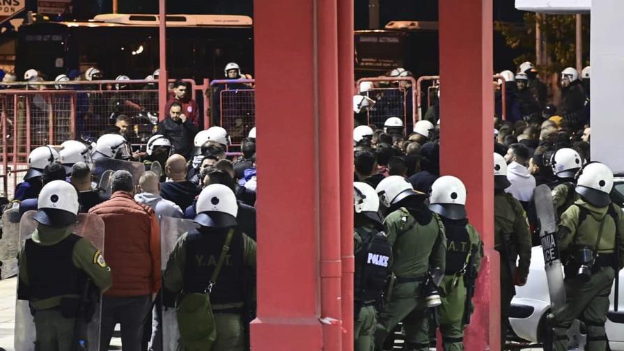 Liga griega se jugará sin público durante dos meses por violencia