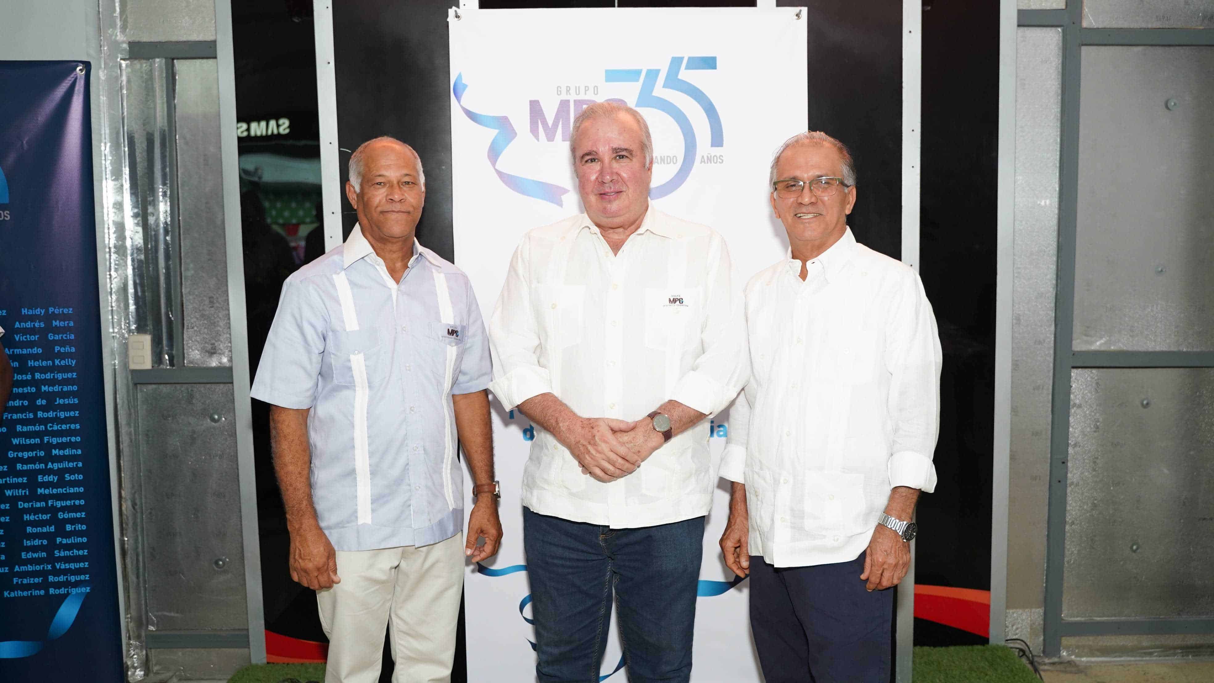 Winston Rodríguez, Miguel Paiewonsky y Sixto Fernández.