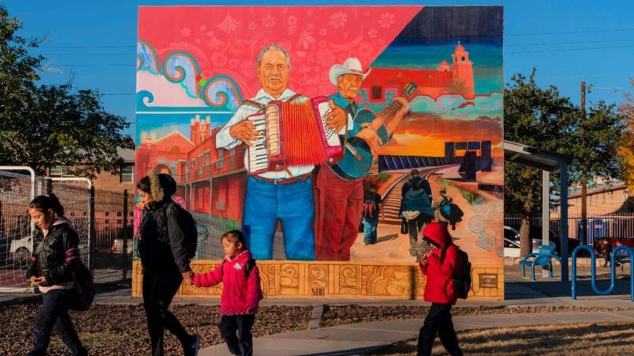 La comunidad hispana de Texas aguarda inquieta la entrada en vigor de ley antiinmigrante
