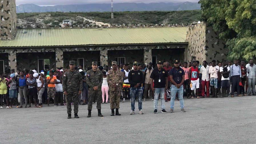 Abinader sobre migrantes haitianos que entran al país: la Ley de Migración es poco severa