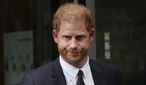 El príncipe Harry deberá pagar 56,000 euros al Mail on Sunday