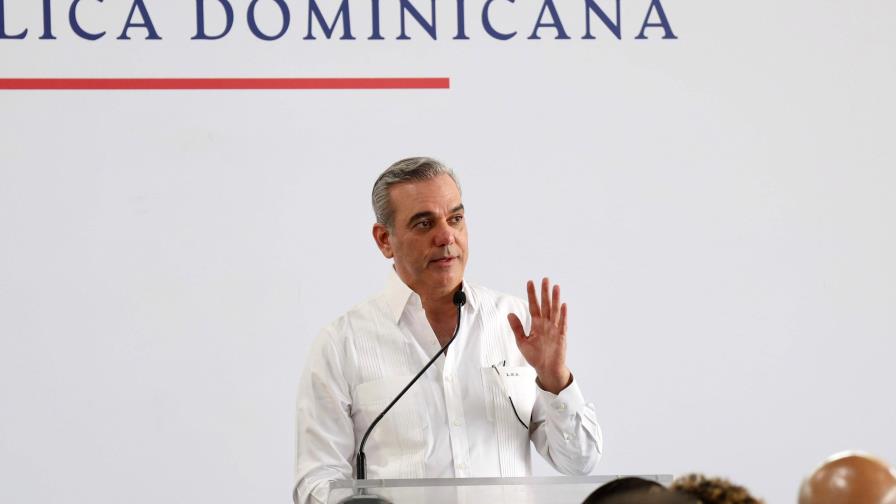 Presidente Abinader garantiza seguridad en la frontera dominicana tras rotura de puerta