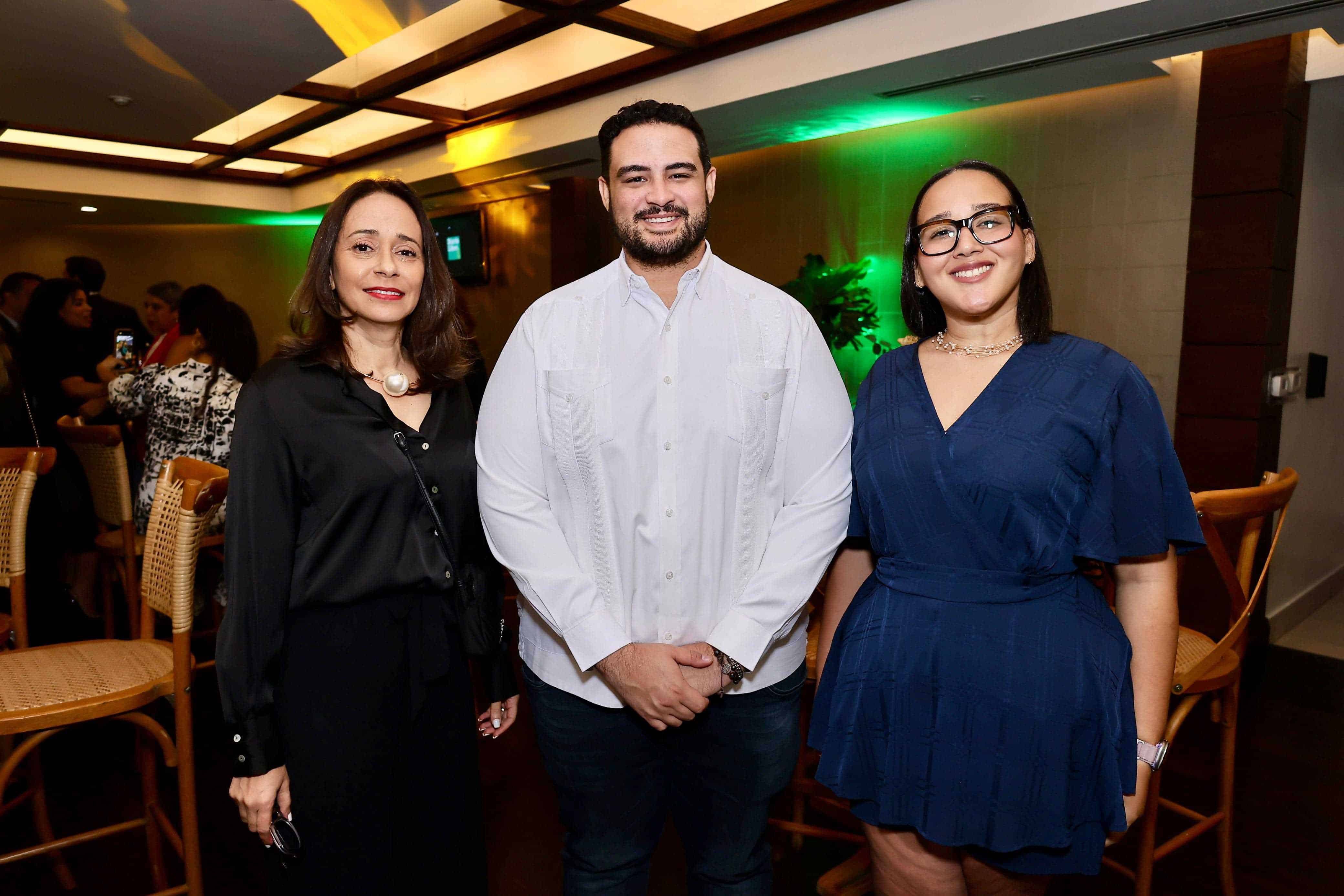 Yasilis Jáquez, Jorge Iván Goicoechea y Alba Objío.