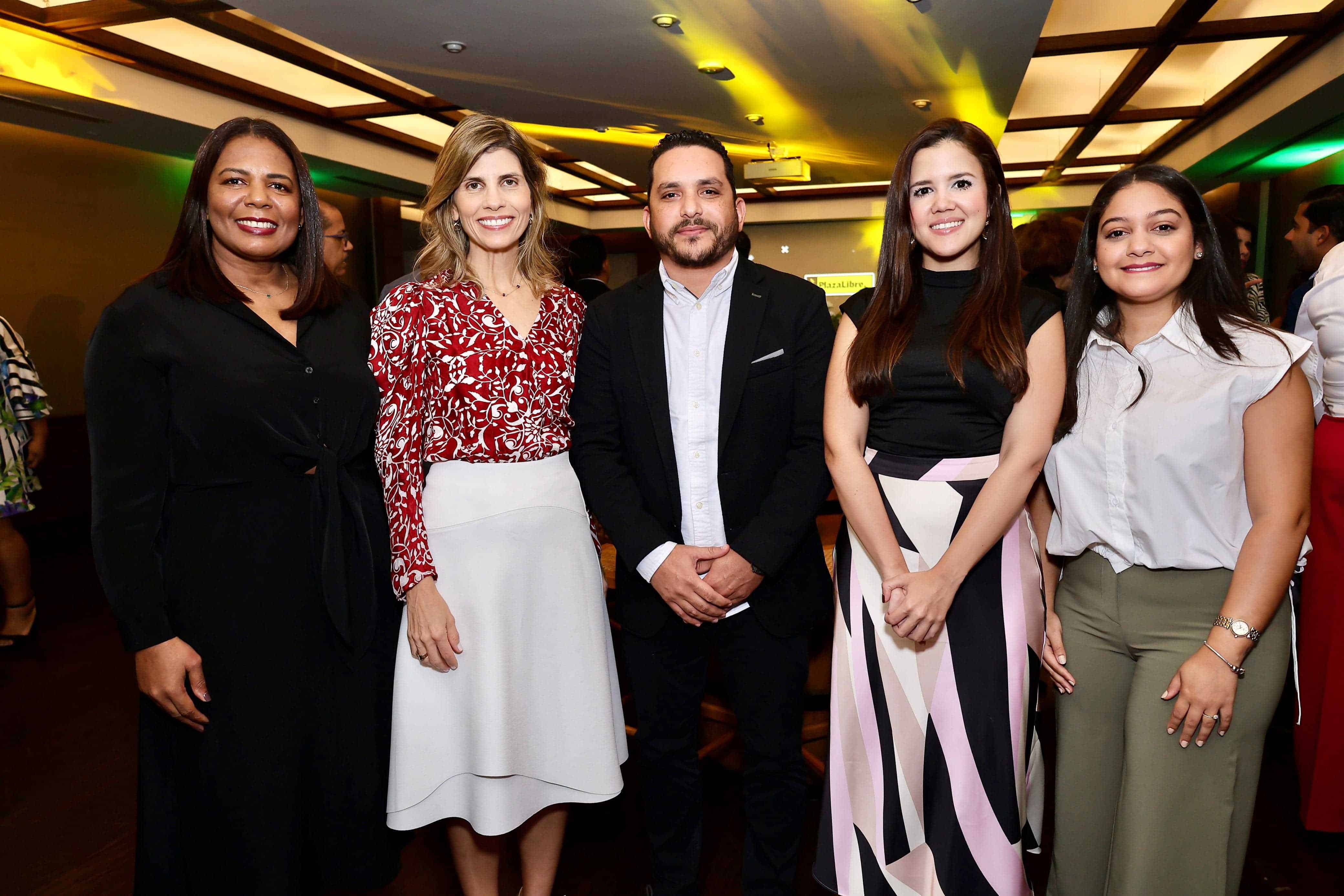 Belkis de la Cruz, Ana María Ramos, Luis León, Jennifer Terrero y Mía Torres.