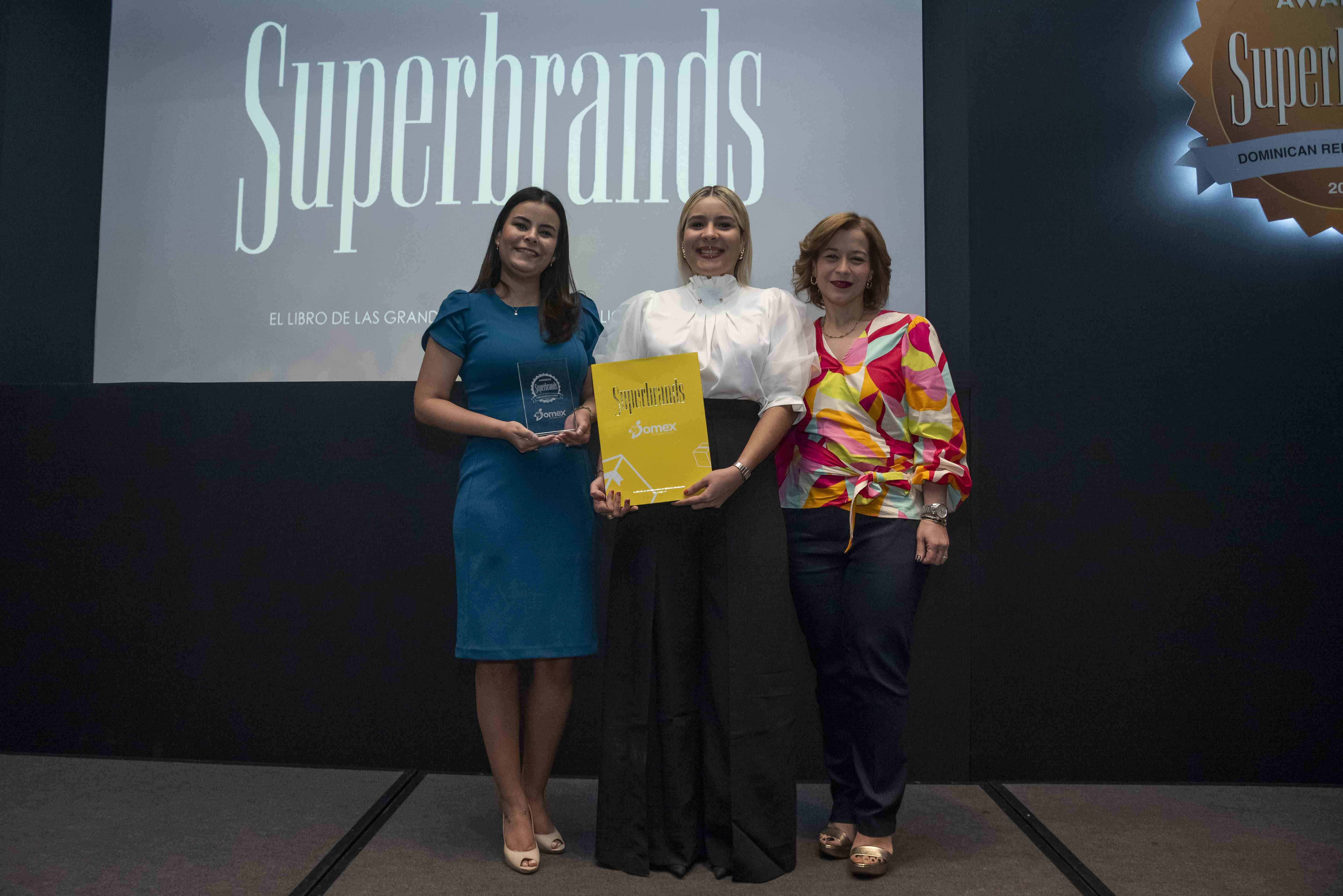 Naycell Rodríguez, María Roldán y Marcelle Garrigó.