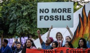 La COP28 aguarda un nuevo texto tras las negociaciones en la madrugada