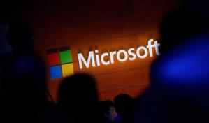 Microsoft estudia usar energía nuclear para desarrollar centro de IA, según el WSJ