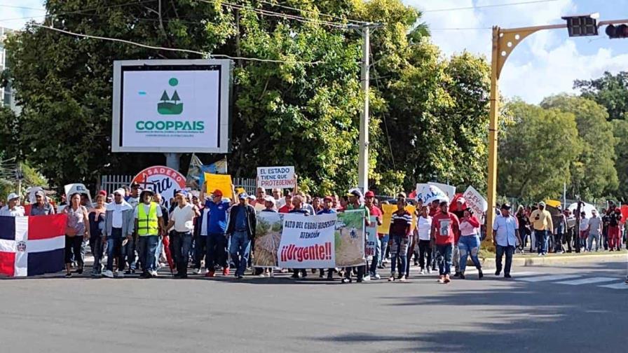 Comunitarios de la Cordillera Septentrional vuelven a marchar en reclamo de obras viales 