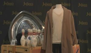 Bata y lentes de El gran Lebowski van a subasta en California