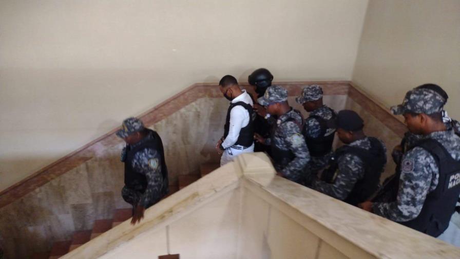 Tribunal manda a juicio de fondo al cabo de la Policía que mató niño en carnaval de Santiago