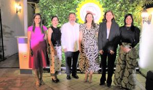 Adavit realiza cóctel navideño