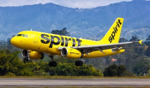 Pasajero de Spirit Airlines lleva su propio paracaídas al avión