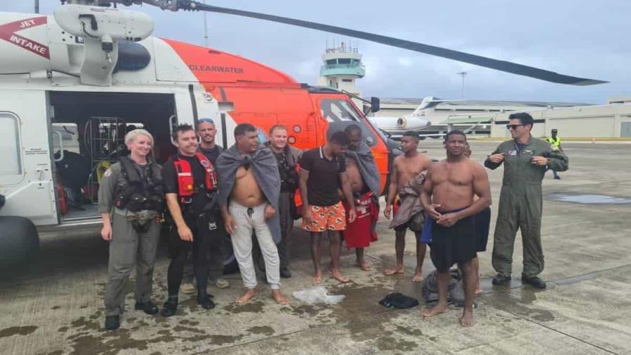 Rescatan otros seis tripulantes de embarcación que zozobró tras zarpar de muelle en Puerto Plata