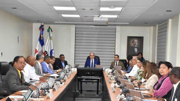 CNSS aumenta de RD$8 mil a RD$12 mil la cobertura de medicamentos a pacientes asegurados