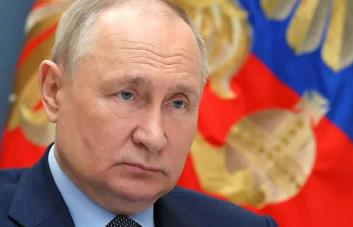 Putin defiende desarrollo de la inteligencia artificial tras pregunta de su doble virtual