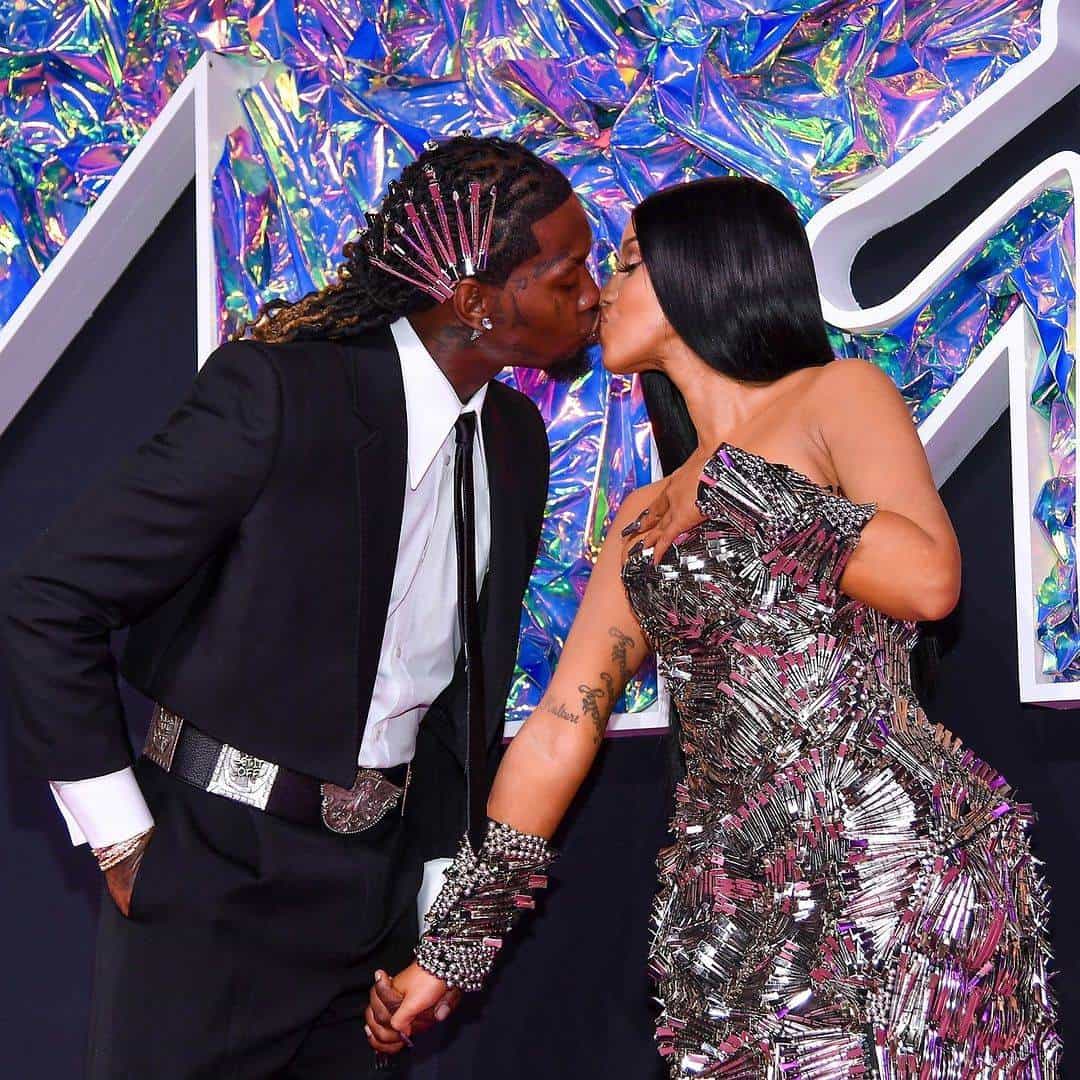 Cardi B explota contra su pareja Offset durante en vivo en IG Diario