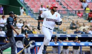 Los Leones pintan de blanco a las Águilas en el primero de la doble jornada