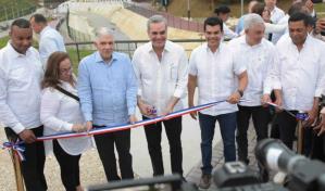 Abinader inaugura segunda etapa del saneamiento del arroyo Gurabo en Santiago