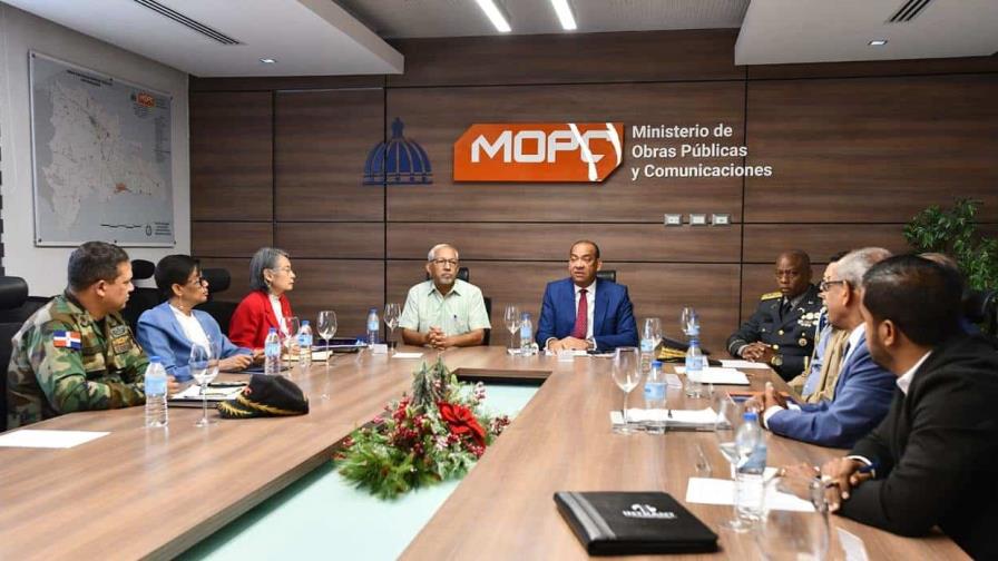 MOPC y Educación encabezan reunión para reactivar Comisión Presidencial de Seguridad Vial