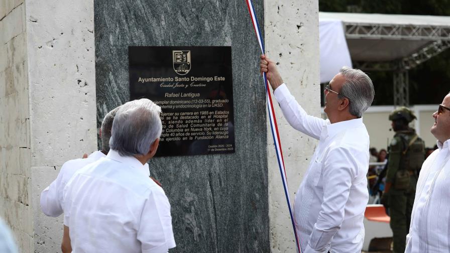 Abinader inaugura boulevard en SDE para resaltar aportes de dominicanos en el exterior