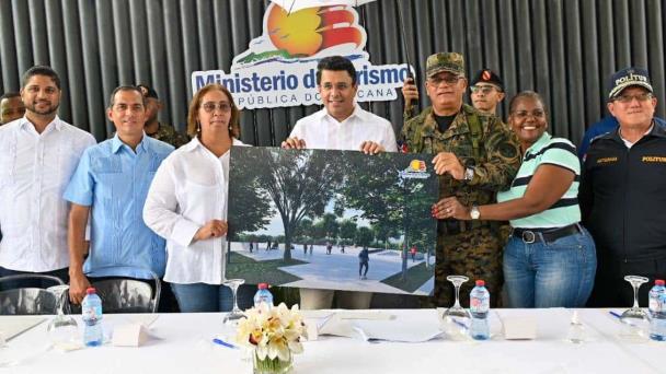 David Collado deja iniciadas obras en los Bajos de Haina que impactarán en el turismo