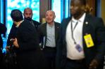 Senadores siguen negociando sobre seguridad fronteriza; Trump habla de pureza de sangre Senadores siguen negociando sobre seguridad fronteriza; Trump habla de pureza de sangre