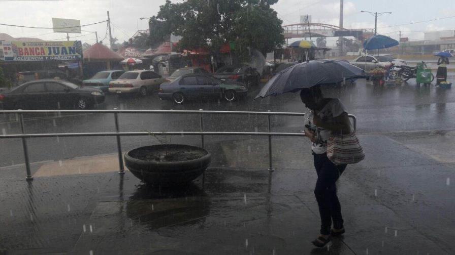 Aumentan a 20 las provincias en alerta por lluvias causadas por frente frío