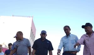 Domingo Contreras realiza jornada de limpieza de imbornales en calles de Villa Juana