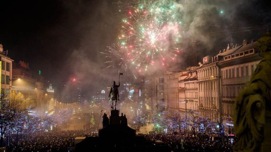 Praga renuncia a los fuegos artificiales de Nochevieja para no molestar a las aves