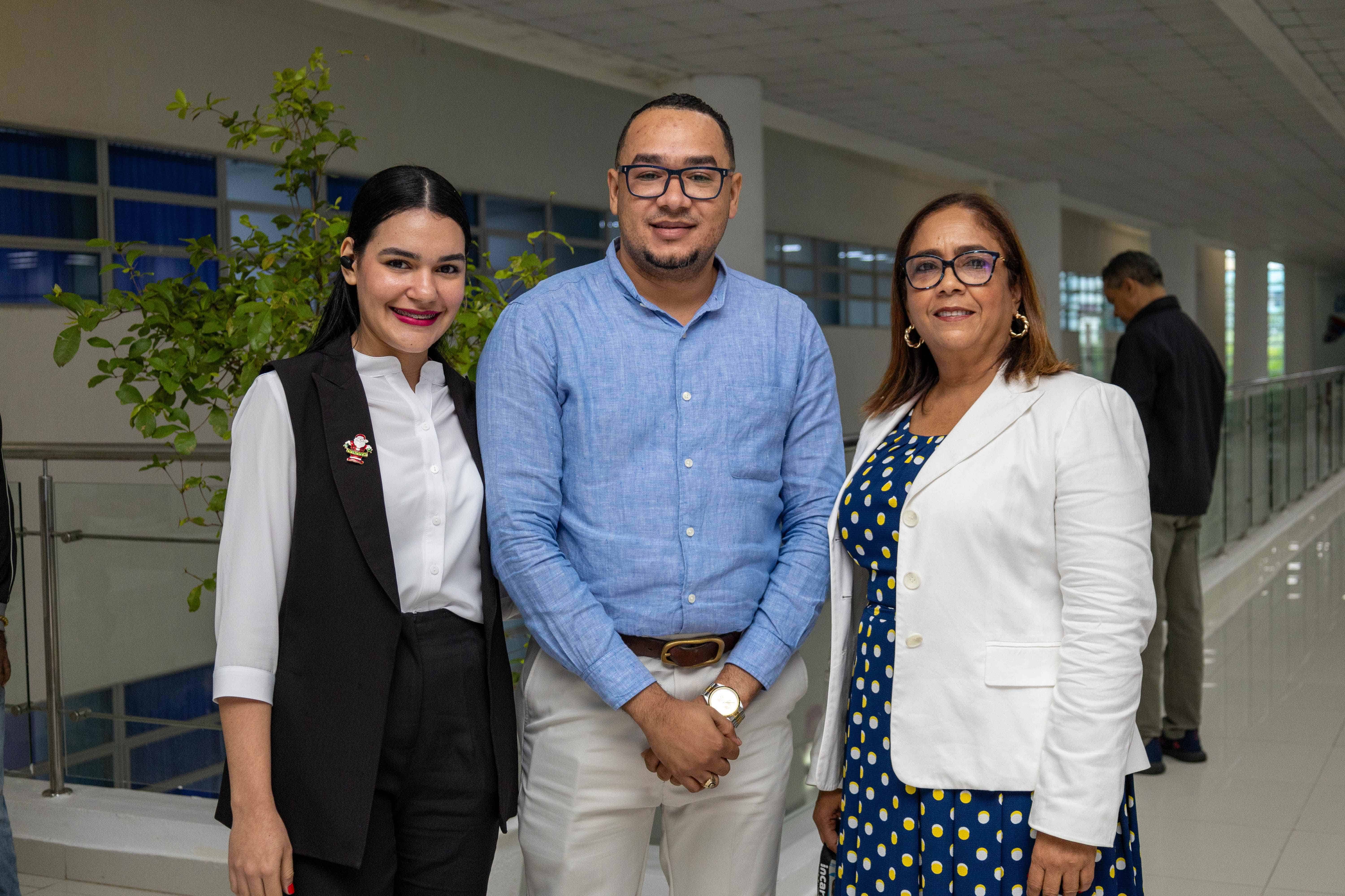 Mayelin González, Juansel Carvajal y Lisette Rodríguez.