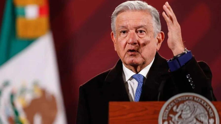 López Obrador califica a gobernador de Texas como señor de malas entrañas